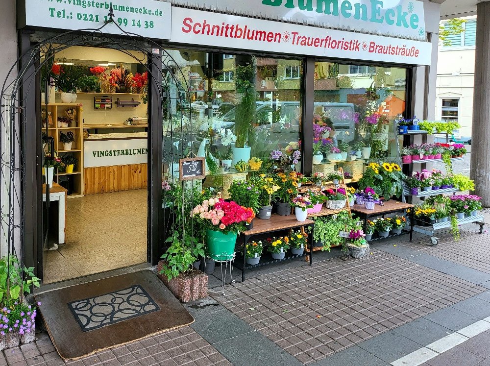 Ladenfront der Vingster Blumen Ecke an der Kuthstraße in Köln-Vingst