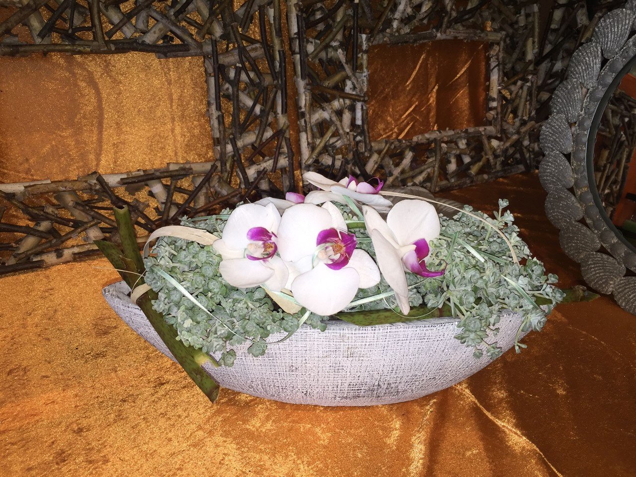 „Blütenzauber“ – Gesteck aus der Vingster Blumen Ecke